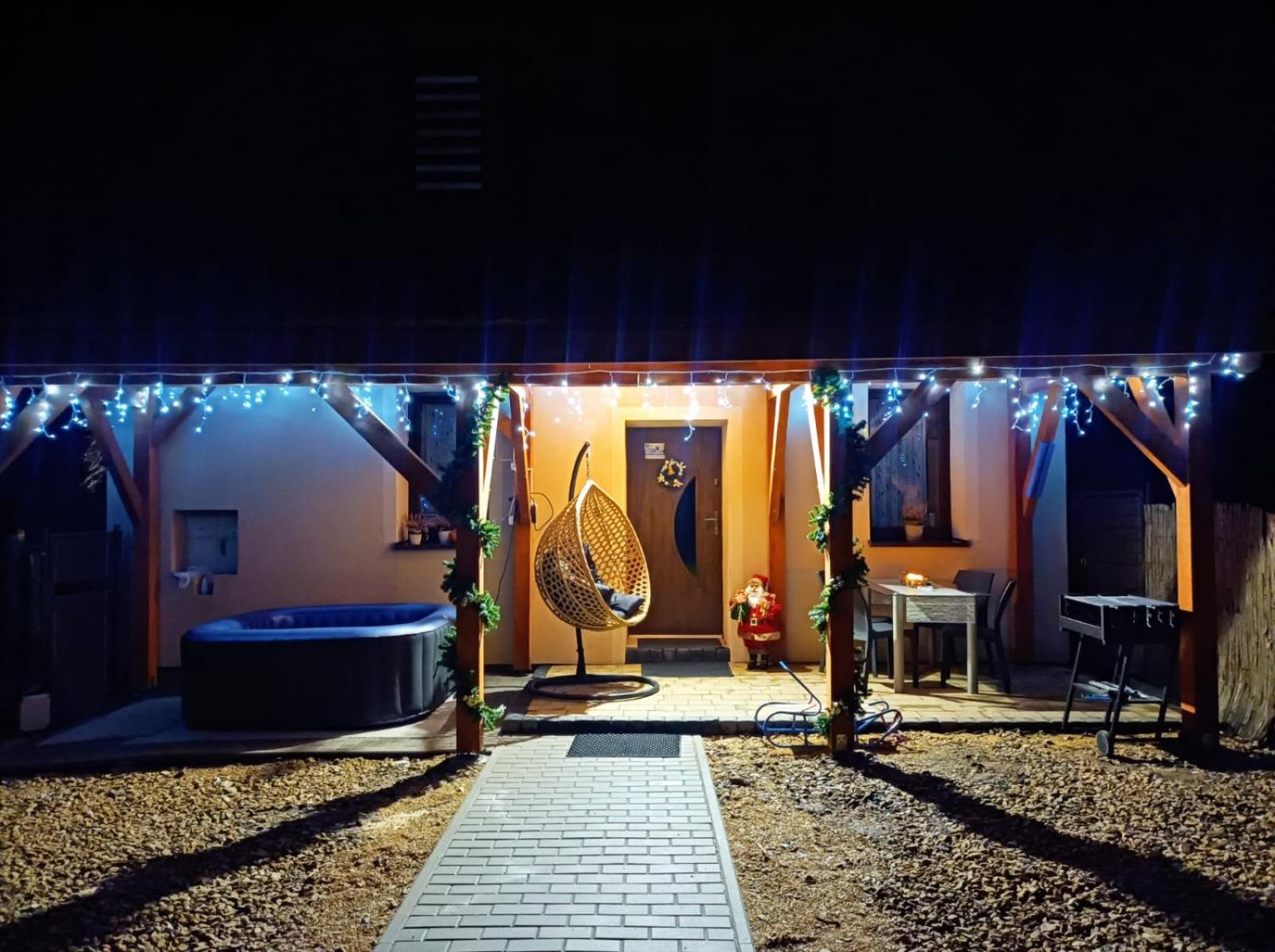 Dom Wakacyjny Gajowka Z Ogrodem Rzyki Bagian luar foto